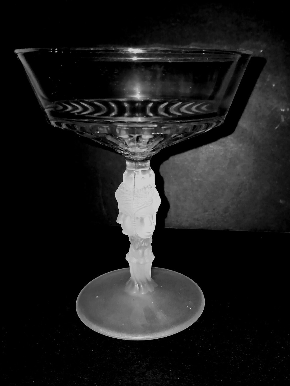 MMA Champagne Glasses with 3 FACES on Frosted Glass Pedestal Set Of 4 - Picture 2 of 11